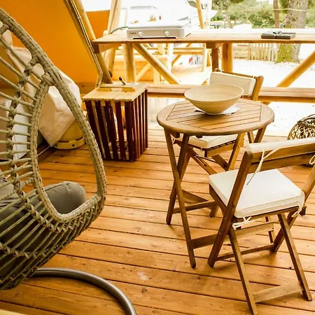 Glamping Tent روفينج