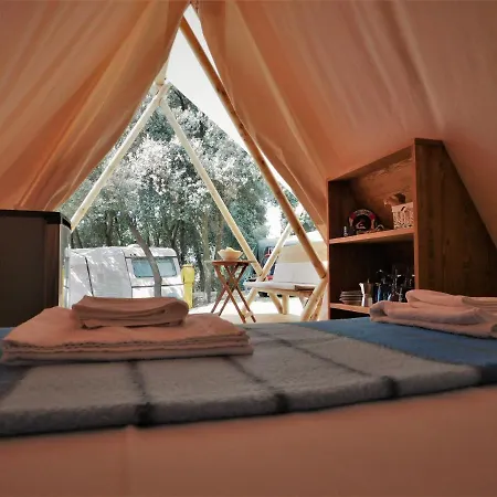 Glamping Tent روفينج